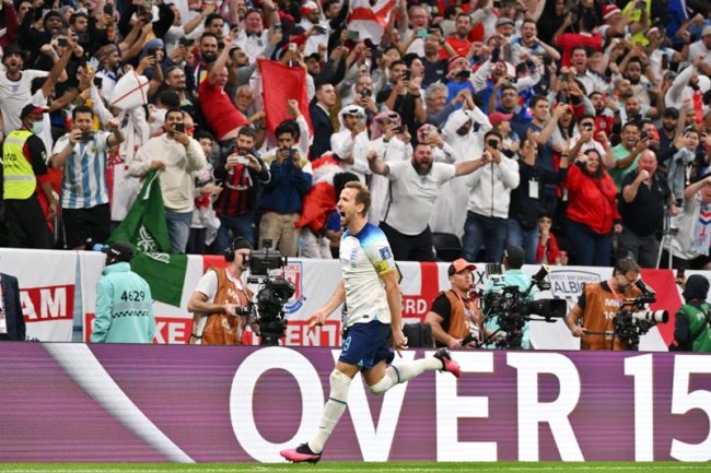 Harry Kane merayakan golnya pada laga Inggris Vs Prancis di perempat final Piala Dunia 2022. (Foto: England National Football Team)