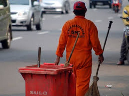 Ribuan petugas kebersihan siaga saat malam Tahun Baru 2023 (Dok Beritajakarta.id)