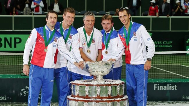 Tim tenis Republik Ceko saat juara Piala Davis 2003. (Foto: skysports)