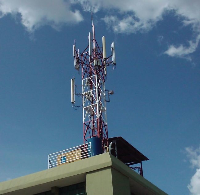 Jaringan 3G Indosat. Ilustrasi BTS