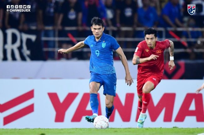 Hasil Thailand Vs Vietnam pada leg 2 final Piala AFF 2022. (Foto: Twitter @Changsuek)