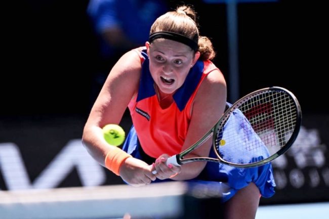 Jelena Ostapenko di Australian Open 2023. (Foto: Qatar Tribune)