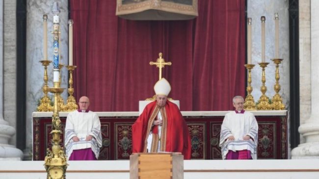 Pemakaman Paus Emeritus Benediktus
