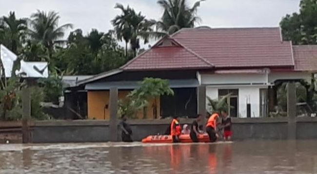  Banjir rendam delapan kecamatan yang berada di Kabupaten Bireuen, Provinsi Aceh 