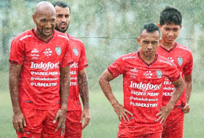 Prediksi skor Bali United Vs Persebaya Surabaya dalam jadwal Liga 1 hari ini Sabtu 18 Februari 2023. (Foto: Bali United)