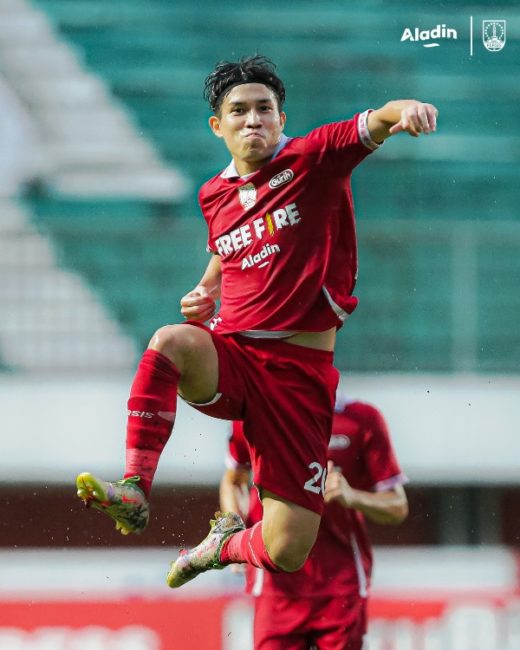 Ryo Matsumura merayakan golnya dalam laga Persis Solo Vs Borneo FC di Liga 1 Minggu 12 Februari 2023 malam WIB. (Foto: Persis Solo)