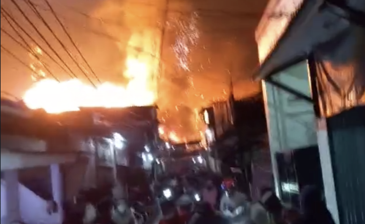 Ledakan di Depo Pertamina Pelumpang,Jakarta Utara.
