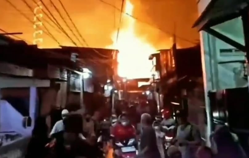Puluhan rumah hangus dan sejumlah warga jadi korban ledakan Depo Pertamina Plumpang (Dok tangkapan layar)