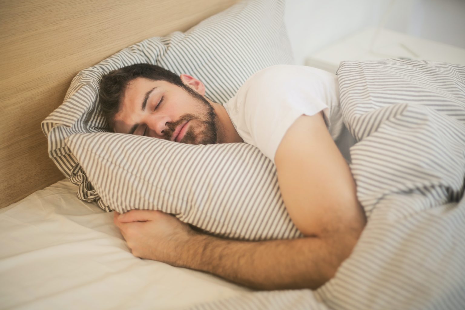 Kenali Pola Tidur yang Baik untuk Kesehatan