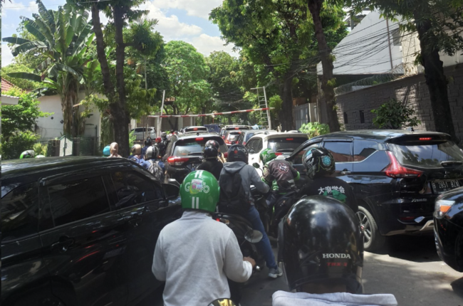 Kemacetan di Simpang Santa, Jakarta Selatan. (Dok: Nico)