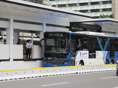 Heru Budi Hartono pastikan bus TransJakarta ke Bandara Soetta untuk umum (Dok Beritajakarta.id)