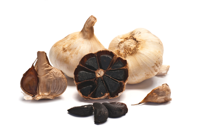 Manfaat black garlic (Foto: Canva - Markgillow).
