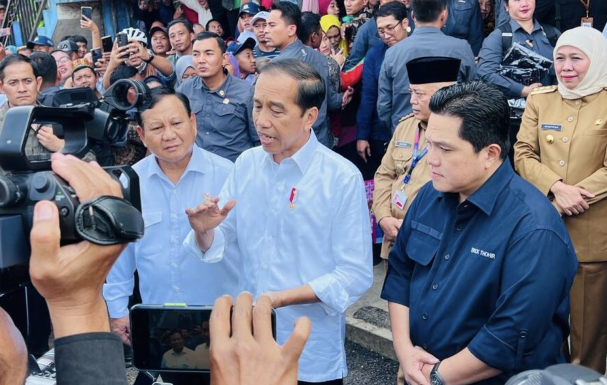 Presiden Joko Widodo menyampaikan keterangan pers di Pasar Bululawang, Kabupaten Malang, Provinsi Jawa Timur pada Senin, 24 Juli 2023. Foto: BPMI Setpres/Laily Rachev