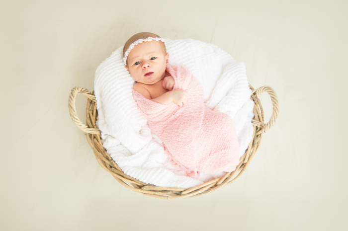 Rekomendasi nama bayi perempuan (Foto: Canva - Clairee51700).