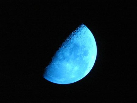 Fakta Menarik Mengenai Blue Moon