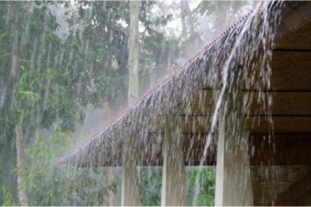 BMKG prediksi musim hujan pada bulan November (Dok Canva)