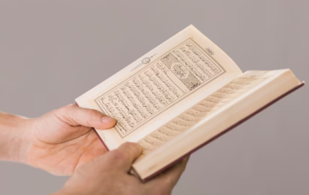 Keutamaan Membaca Al-Qur'an Setiap Hari