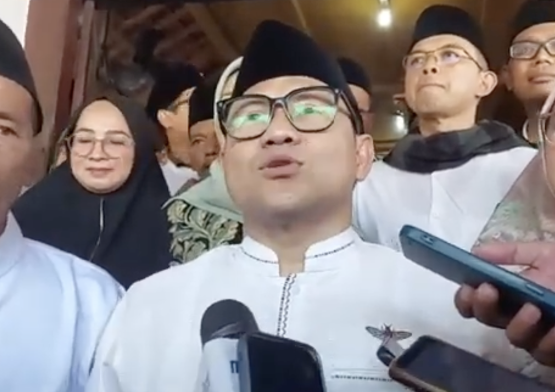 Muhaimin Iskandar saat berziarah ke makam Sunan Gunung Jati, Kabupaten Cirebon pada Jumat, 8 September 2023.