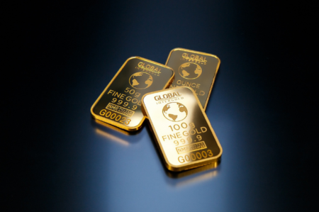 Harga emas hari ini naik tipis: apakah waktunya membeli atau menjual?