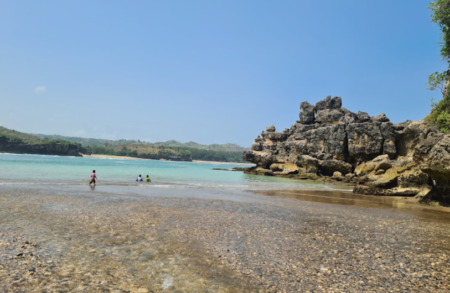 Pantai Serit, Destinasi Baru Wisata Bersejarah di Blitar