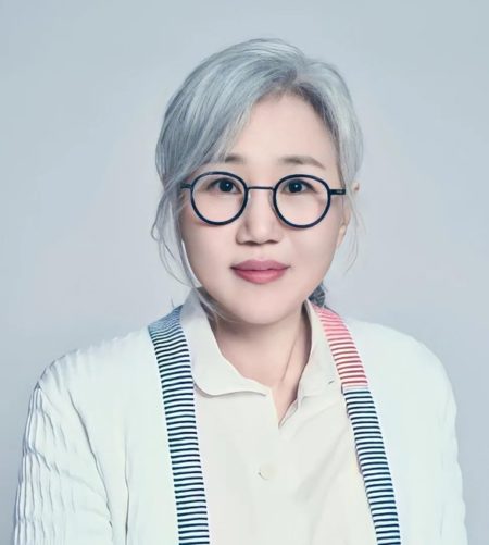 Kim Eun Sook, penulis naskah Descendant of The sun dan The Glory