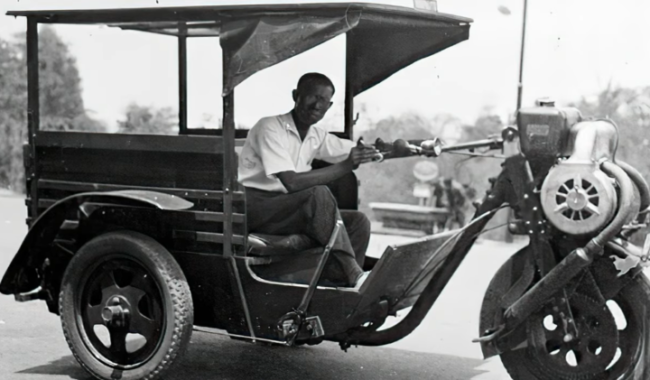 mobil nasional pertama Indonesia
