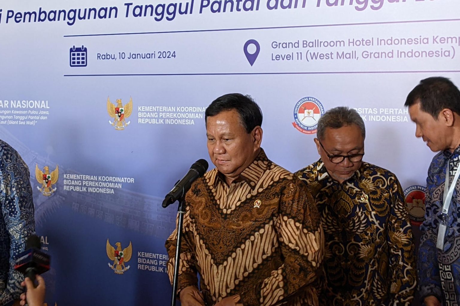 Menhan Prabowo Subianto mau bangun rumah panggung dan terapung di Pantura harganya Rp150 juta (Muslimin Trisyuliono)