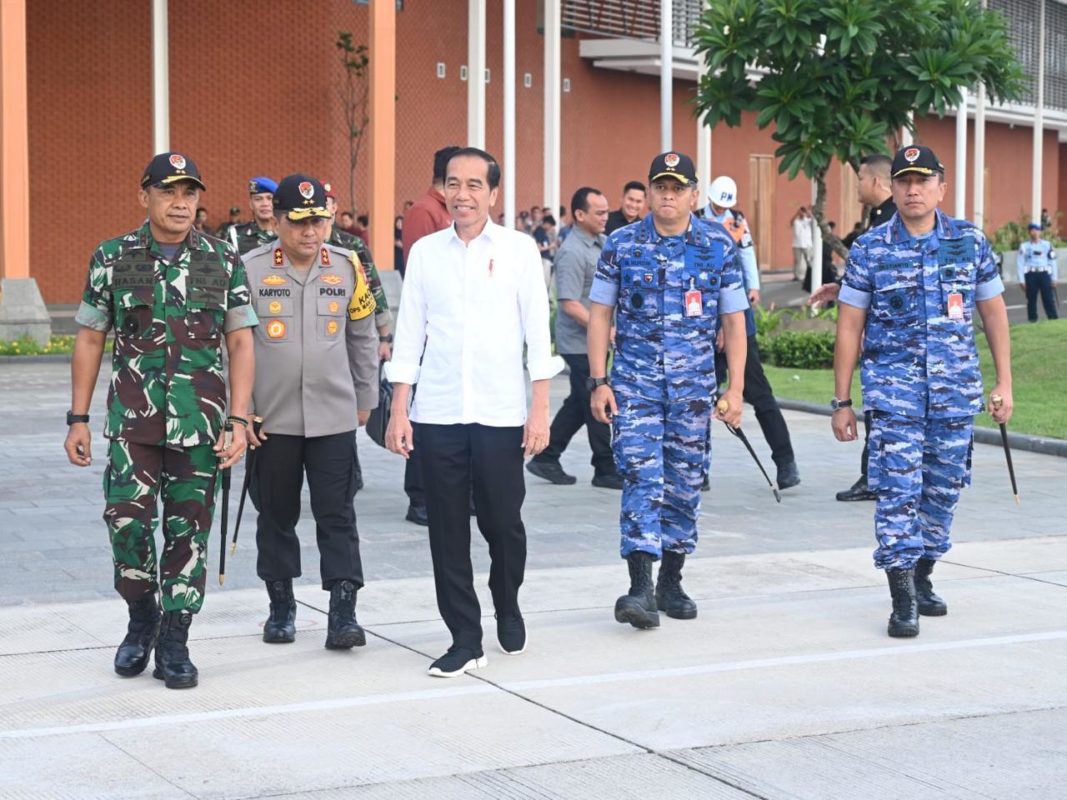 Presiden Jokowi dan Erick Thohir Bertolak ke IKN