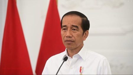 Perebutan Kursi Ketum Golkar, Pengamat: Jokowi Dukung Bahlil atau Agus Gumiwang