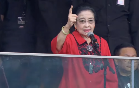 Megawati Singgung Puan yang Sering ke Luar Negeri: Gantian Saya Ketua DPR, Kamu Ketum