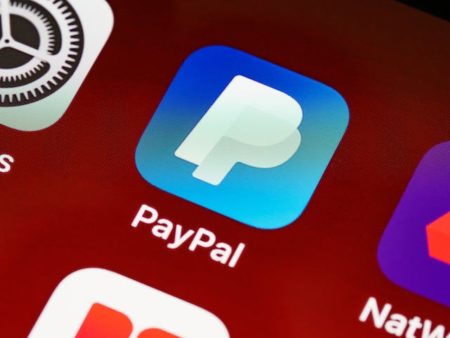 PayPal Lakukan Perampingan Besar-besaran: 2.500 Karyawan Akan Di-PHK, Fokus pada Efisiensi dan Pertumbuhan