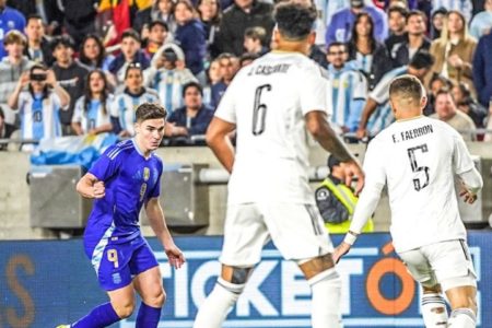 Argentina pesta gol di Los Angeles Memorial Coliseum melawan Kosta Rika dalam pertandingan uji coba