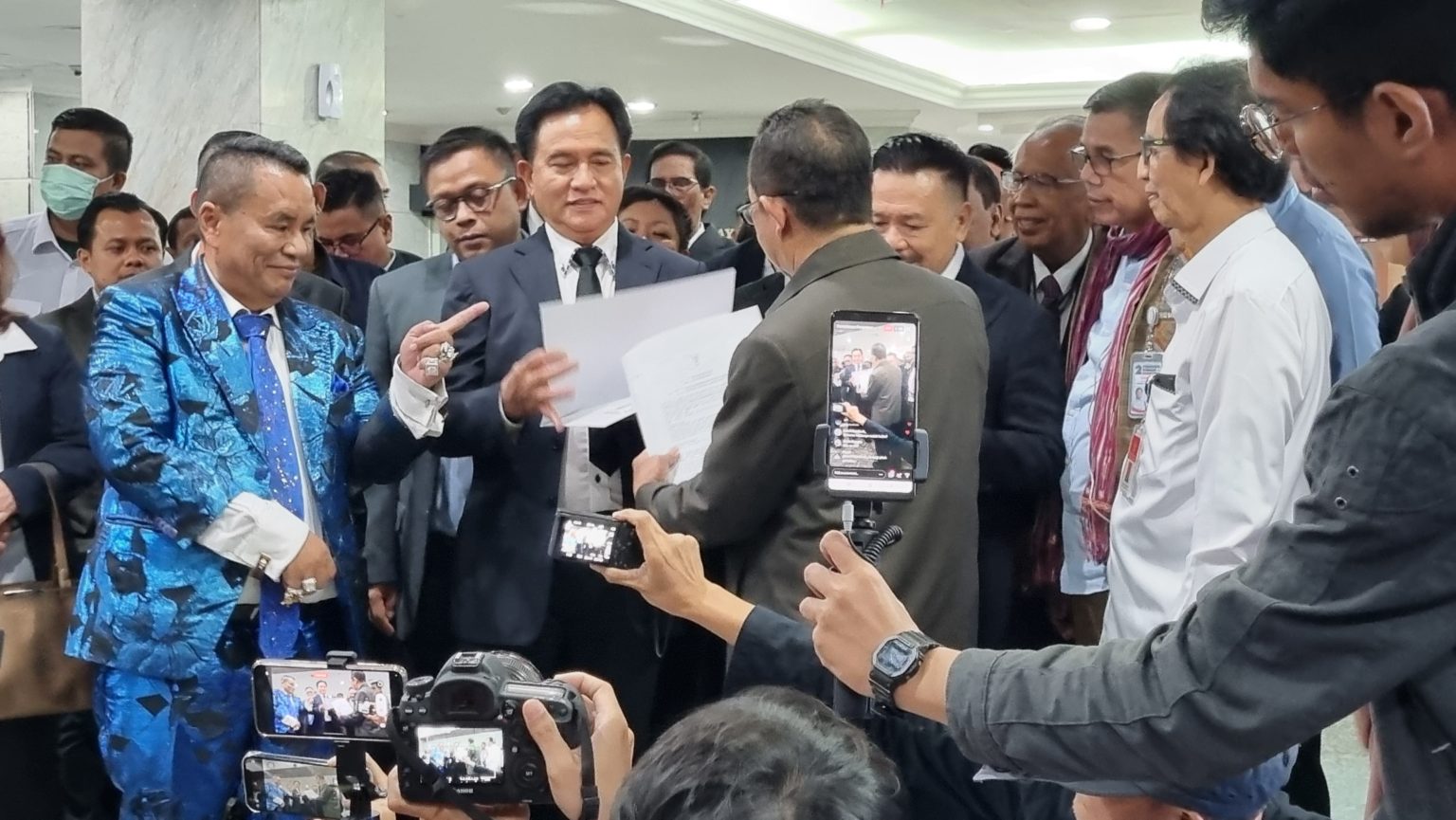 Tim Hukum Prabowo-Gibran Serahkan Draf Kesimpulkan ke MK