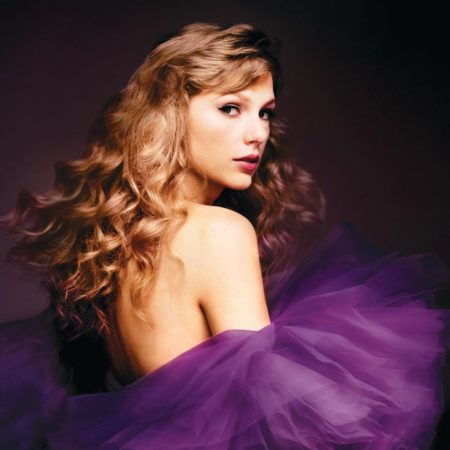 Taylor Swift beri kejutan bonus track di album terbarunya