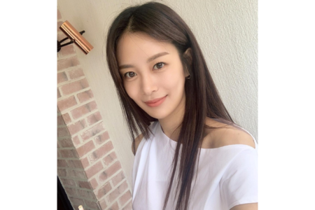 Aktris Song Da Eun dinilai caper setelah unggahannya seolah menunjukan hubungannya dengan Jimin BTS. (Foto: Instagram/@da.eun.da.eun)