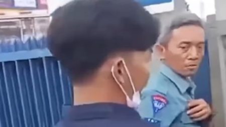 Anggota TNI AL Klarifikasi insiden dalam video viral dengan sopir pikap di Cileungsi (Dok Tangkapan Layar)