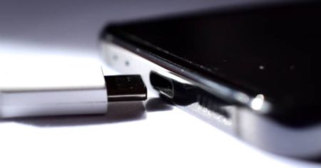 6 Tips Efektif Mengatasi Masalah Fast Charging Smartphone