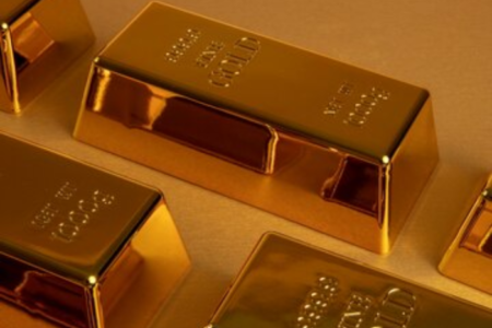 Harga emas diperkirakan bisa mencapai US$2.500/Troy Ons. (Foto: Freepik/Freepik)