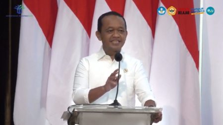 Menteri Investasi-Kepala BKPM, Bahlil Lahadalia saat mengisi kuliah umum di Universitas Lambung Mangkurat (Tangkapan layar YouTube)
