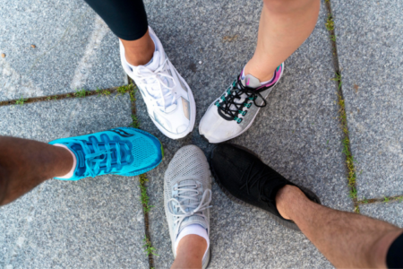 5 tips memilih sepatu yang tepat untuk aktivitas outdoor, panduan terbaik untuk penggemar olahraga